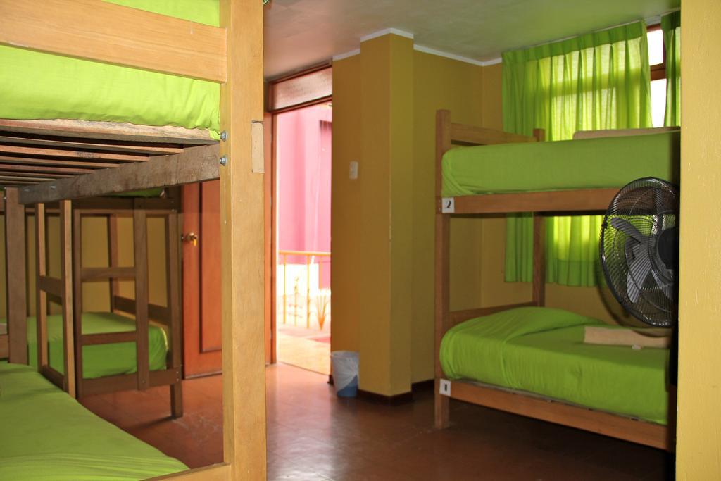The House Project Backpackers Ліма Номер фото