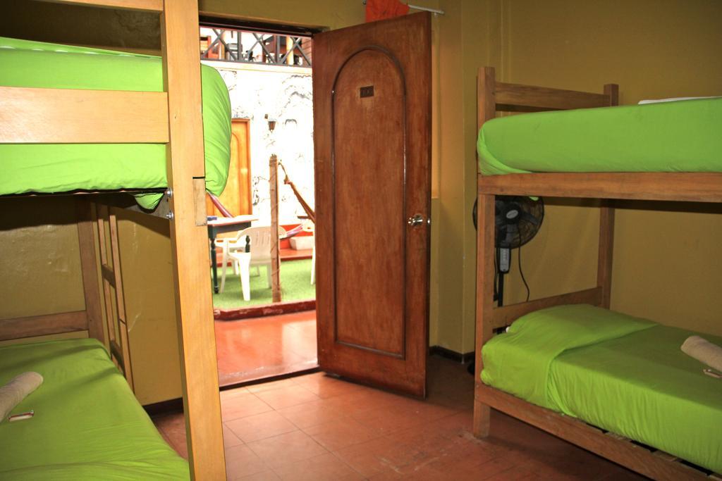 The House Project Backpackers Ліма Номер фото