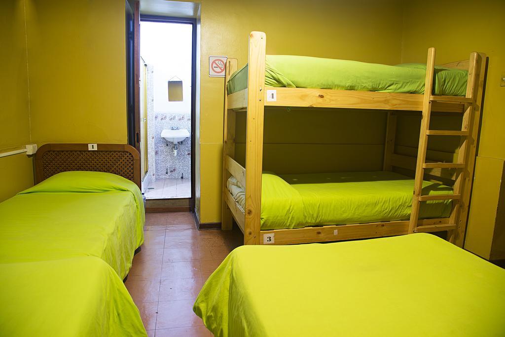 The House Project Backpackers Ліма Номер фото